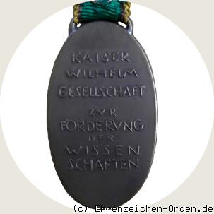 Verdienstabzeichen der Kaiser Wilhelm Gesellschaft zur Förderung der Wissenschaften R&uuml;ckseite