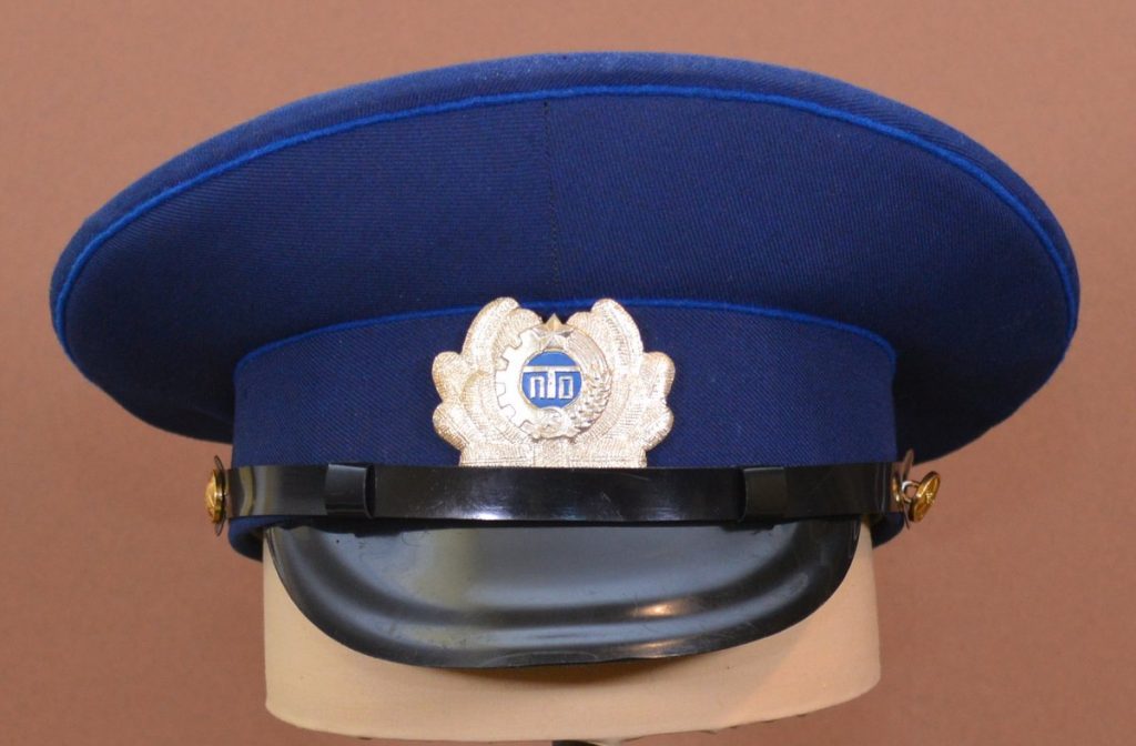 фуражка студента